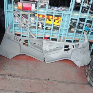Mitsubishi canter/fh door cover